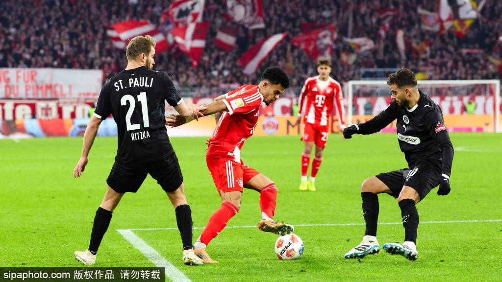 还有悬念吗？德甲积分榜：多特补时两球险胜，剩6轮距拜仁9分